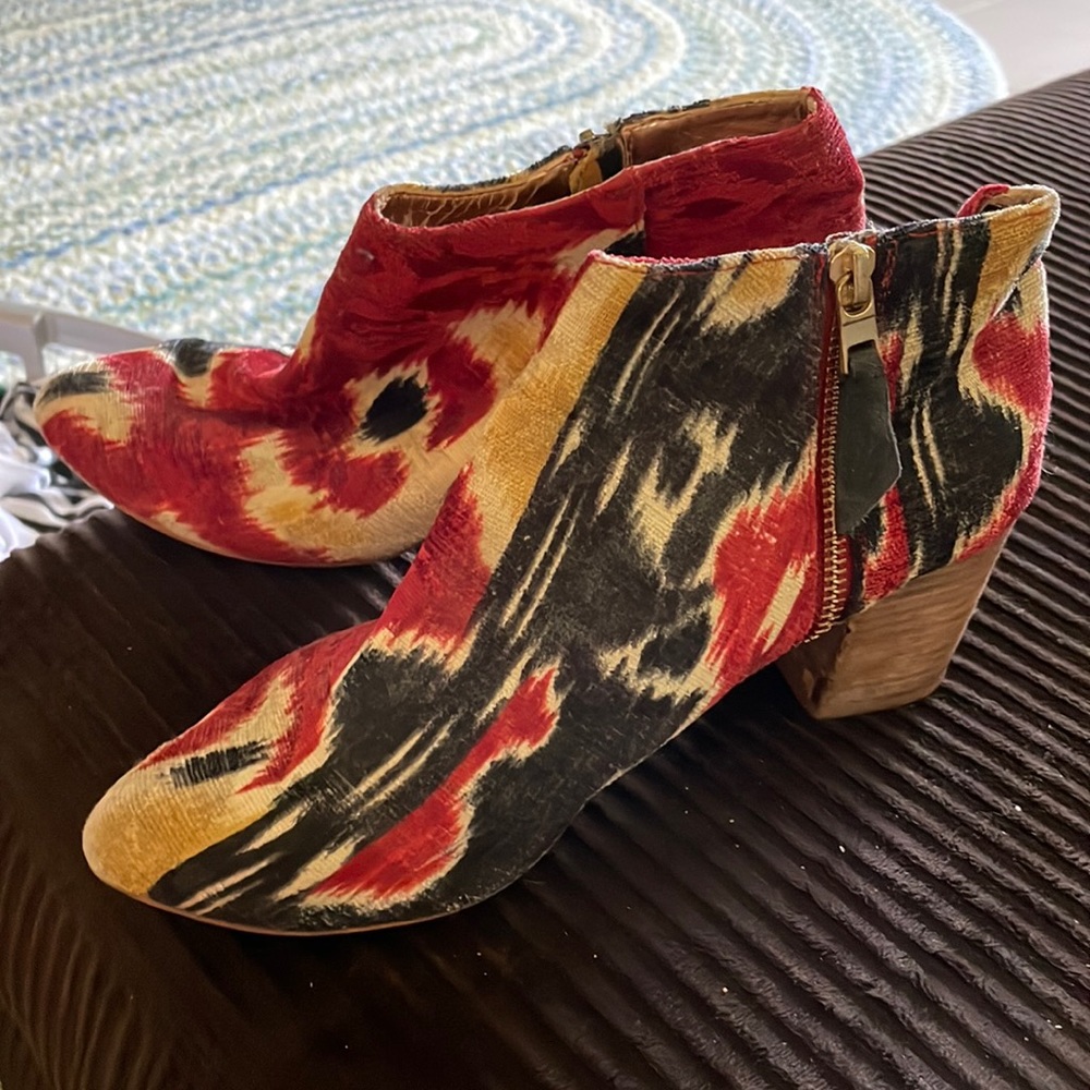 Great booties from anthro police